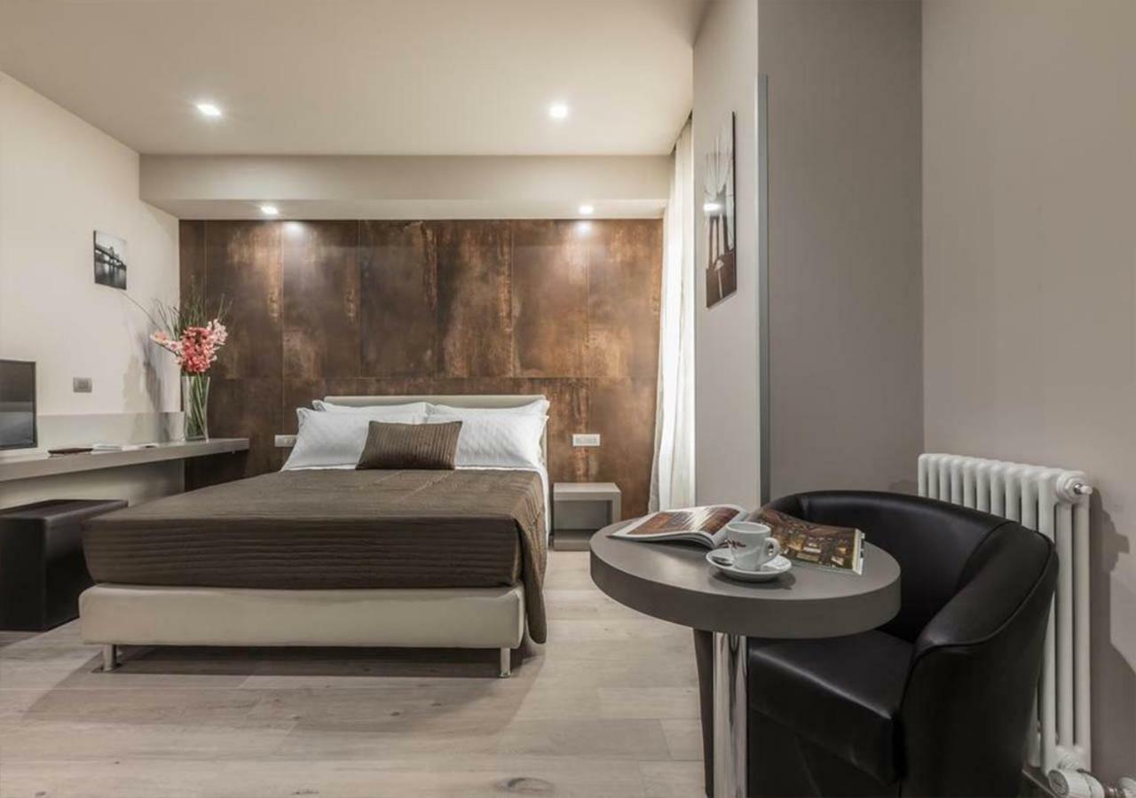 Astoria Deluxe Rooms Bologna Eksteriør billede
